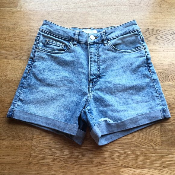 H&M High Waisted Cuffed Shorts Light Wash Size 4 - Picture 1 of 13